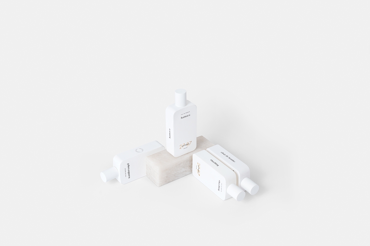 現代化高端香水瓶型與包裝盒設計